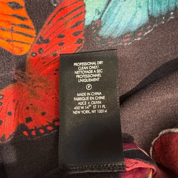 Alice + Olivia Butterfly Print Silk Top - Picture 10 of 12